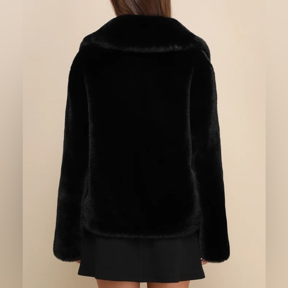 NWOT Regal Style Black Faux Fur Collared Coat - Picture 3 of 7